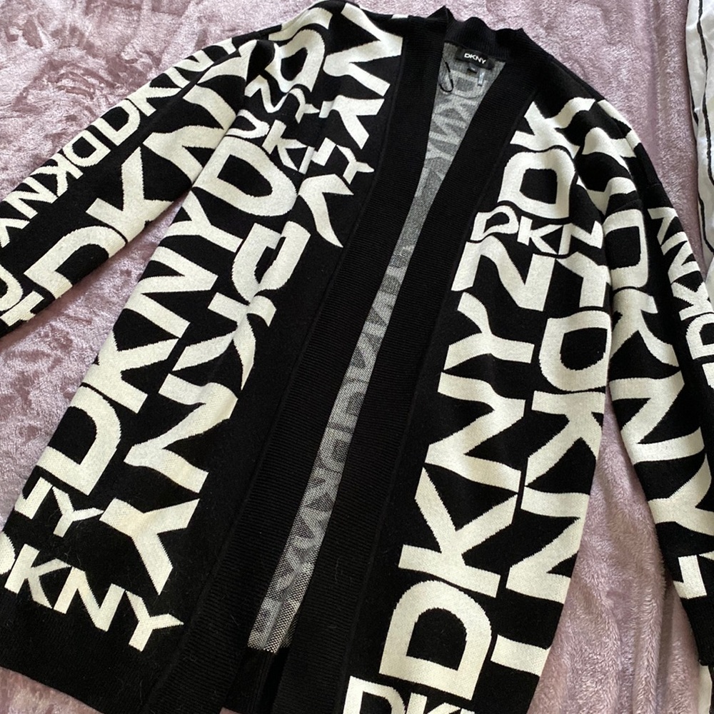 DKNY Long cardigan soft textiles
